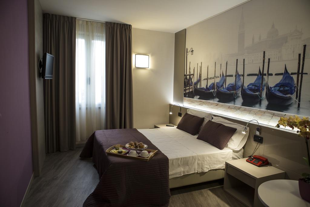 Vittorio Hotel 3*